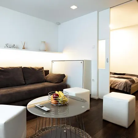 Elegant 1-bedroom Near Hill Forest * Ljubljana